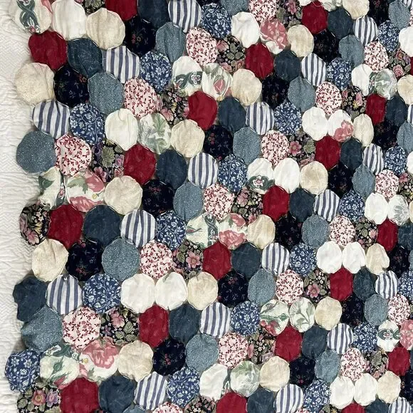 Vintage Handmade Amish Yo Yo Quilt Throw Table Decor Cottagecore 52x62